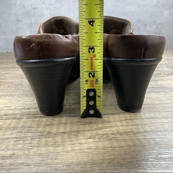 Michel M.~Women’s~Brown~Leather~Mules Heels~Size 10M  - Picture 5 of 9
